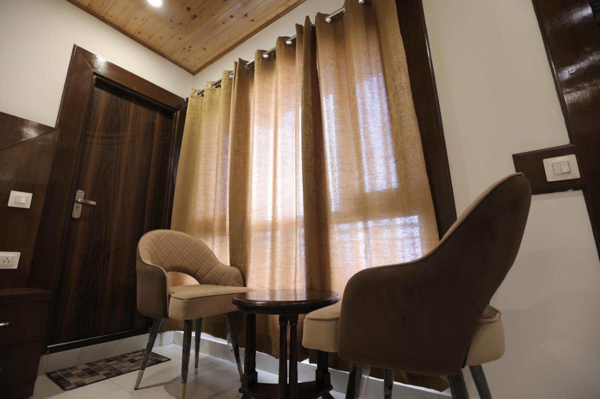 Studioz Paradise Hills Mussoorie Exteriör bild