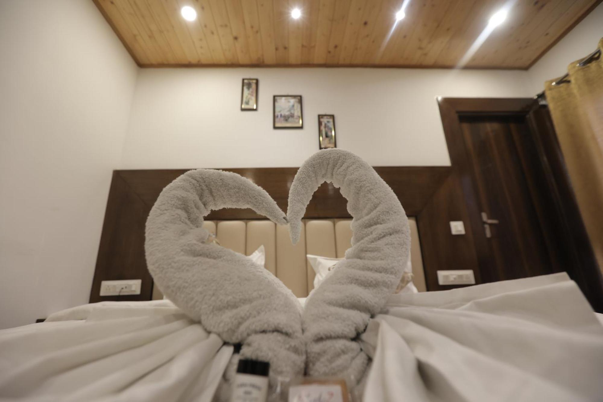 Studioz Paradise Hills Mussoorie Exteriör bild