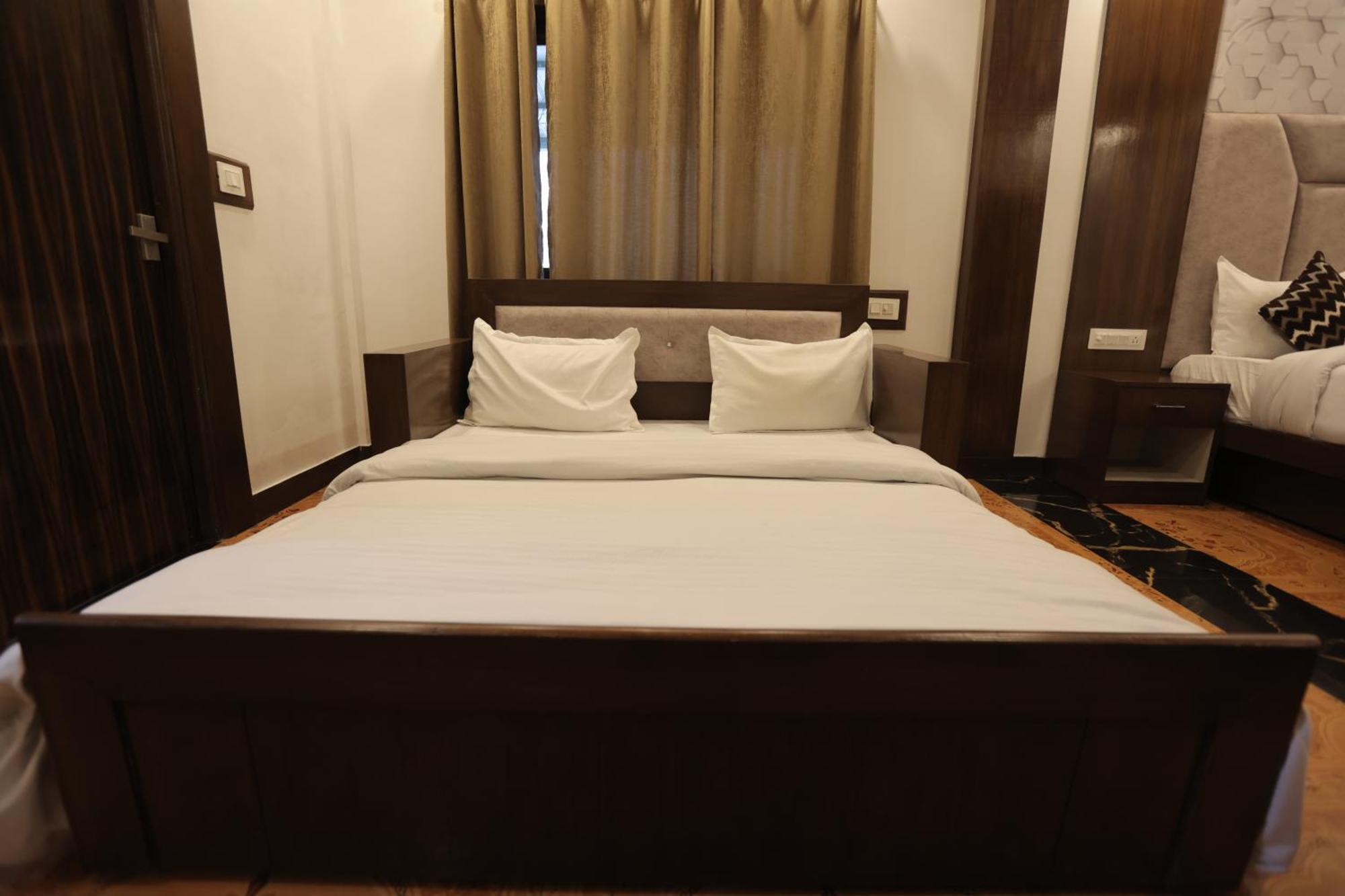 Studioz Paradise Hills Mussoorie Exteriör bild